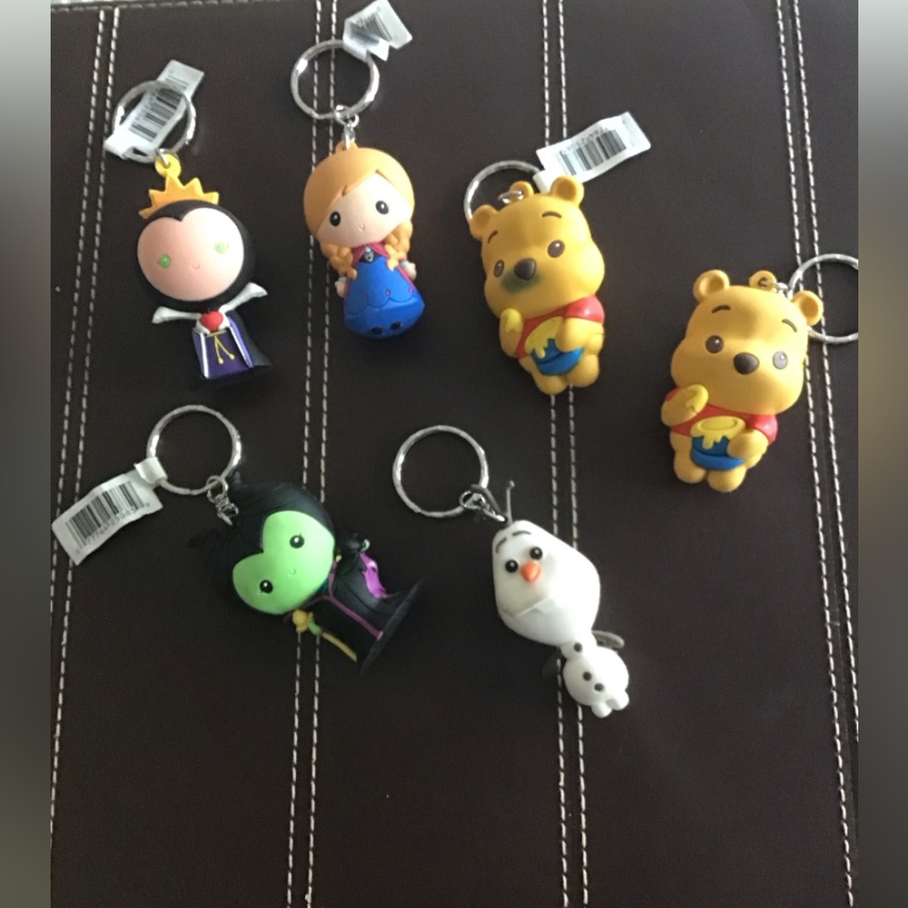 Disney figuras  Keychain Collection of 6
